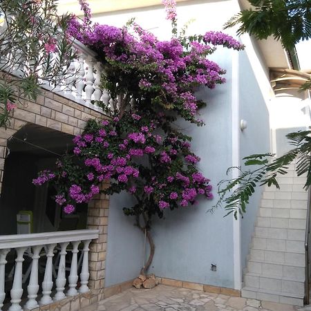 Apartmani Korade วีร์ ภายนอก รูปภาพ