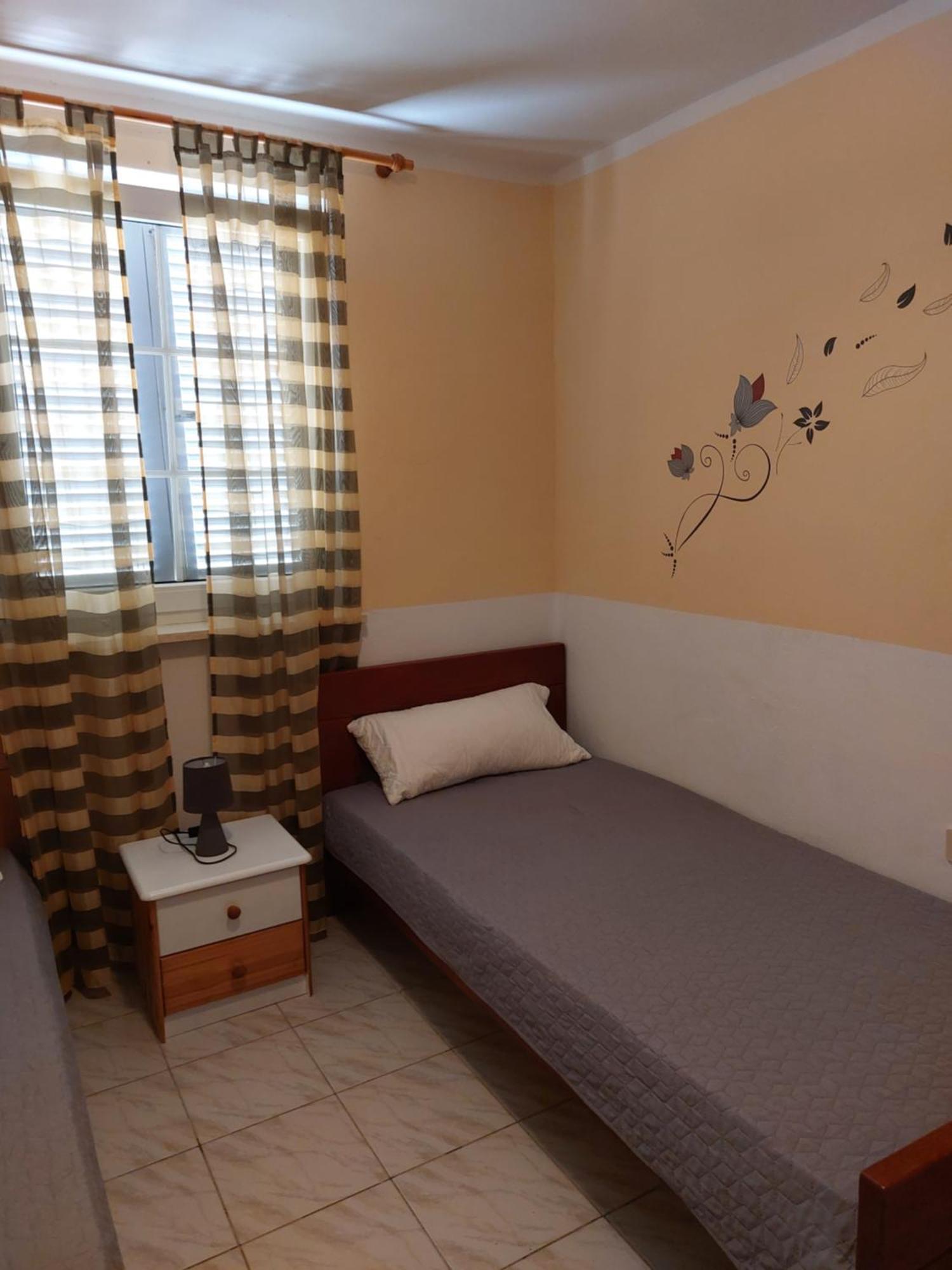 Apartmani Korade วีร์ ภายนอก รูปภาพ
